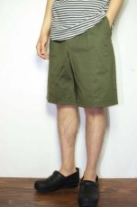 画像1: 【SALE】CURLY (カーリー) CAVALIER SHORTS [OLIVE] (1)