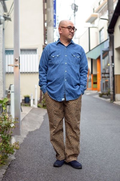 画像1: MASTER & Co. (マスターアンドコー) CHINO PANTS with BELT [LEOPARD]