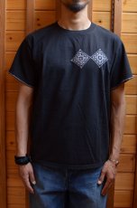画像1: 【SALE!】oaxaca (オアハカ) Cross Stitch Tee〔BLACK〕 (1)