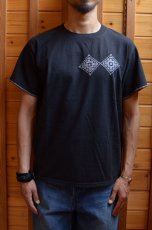 画像1: 【SALE】oaxaca (オアハカ) Cross Stitch Tee〔BLACK〕 (1)