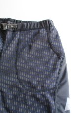 画像4: 【SALE】and wander (アンドワンダー) double jacquard knit short pants [CHARCOAL] (4)