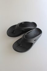 画像1: OOFOS (ウーフォス) OOriginal [BLACK] (1)
