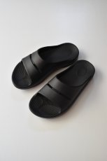 画像1: OOFOS (ウーフォス) OOahh [BLACK] (1)