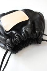画像3: Scye (サイ) Soft Leather Drawstring Bag [BLACK] (3)