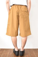 画像14: 【SALE】AXESQUIN -modified- (アクシーズクインモディファイド) NYLON BIG SHORTS [COYOTE]  (14)