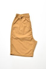 画像1: 【SALE】AXESQUIN -modified- (アクシーズクインモディファイド) NYLON BIG SHORTS [COYOTE]  (1)