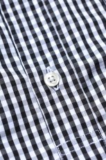 画像7: INDIVIDUALIZED SHIRTS (インディビジュアライズドシャツ) Relaxed Fit Band Collar Pull Over Shirt -別注- [BLACK GINGHAM] (7)