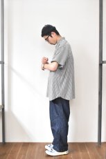 画像18: INDIVIDUALIZED SHIRTS (インディビジュアライズドシャツ) Relaxed Fit Band Collar Pull Over Shirt -別注- [BLACK GINGHAM] (18)