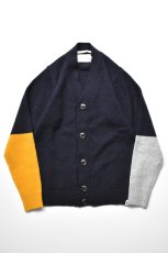 画像2: 【SALE】PEREGRINE (ペレグリン) COLOUR BLOCK CARDIGAN [NAVY] (2)