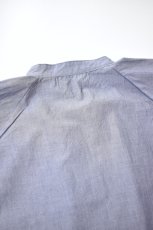 画像9: 【SALE!】FLISTFIA (フリストフィア) Over Sized Band Collar Shirts [CHAMBRAY] (9)