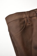 画像4: Wrangler (ラングラー) Wrancher Dress Jeans [BROWN] (4)