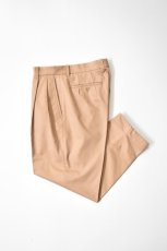 画像1: SCYE BASICS (サイベーシックス) San Joaquin Cotton Tapered Pleated Trousers [BEIGE] (1)