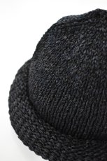 画像2: Indietro Association (インディエトロアソシエーション) Roll Hand Knit Cap [BLACK] (2)