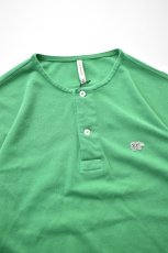 画像3: SCYE BASICS (サイベーシックス) Cotton Pique Henley Neck Shirt [GREEN] (3)