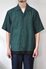 画像13: Scye (サイ) Printed Linen Camp Collar Shirt [GREEN FOREST] (13)