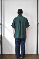 画像19: Scye (サイ) Printed Linen Camp Collar Shirt [GREEN FOREST] (19)