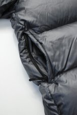 画像35: 【SALE!】Scye (サイ) Nylon Stretch Reversible Down Jacket [BLACK] (35)
