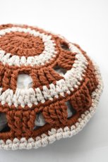 画像2: Indietro Association (インディエトロアソシエーション) Openwork Knit Beret [BROWN] (2)