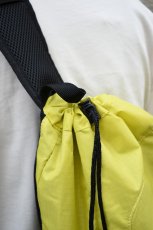 画像5: OGIO (オジオ) Sonic Sling Pack [SULFUR/BLACK] (5)