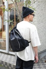 画像2: OGIO (オジオ) Sonic Sling Pack [BLACK/BLACK] (2)