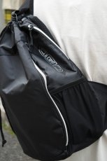 画像4: OGIO (オジオ) Sonic Sling Pack [BLACK/BLACK] (4)