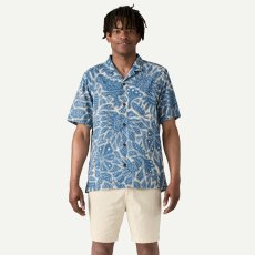画像2: patagonia (パタゴニア) メンズ・タイダル・スレッズ・キャンプ・シャツ [BEES AND FLOWERS/STILL BLUE] (2)