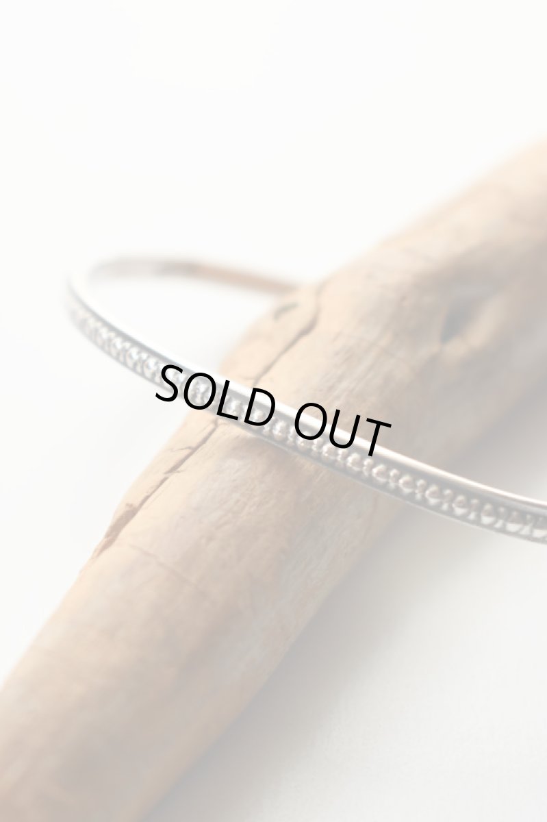 画像1: Ericka Nicolas Begay (エリッカニコラスビゲイ) Stamp Bangle #01 (1)
