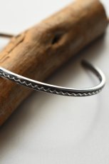 画像3: Ericka Nicolas Begay (エリッカニコラスビゲイ) Stamp Bangle #02 (3)