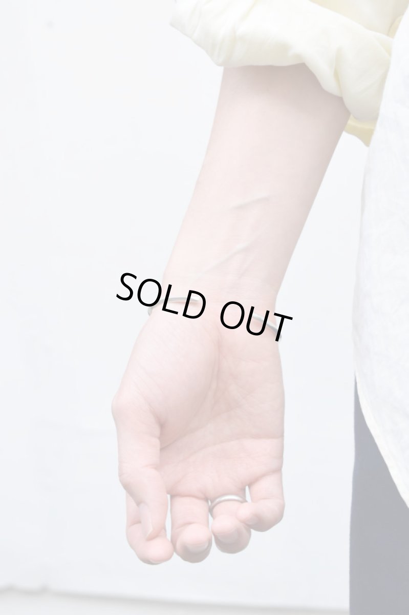 画像11: Ericka Nicolas Begay (エリッカニコラスビゲイ) Triangle Plain Bangle (11)