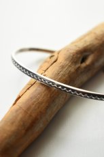 画像1: Ericka Nicolas Begay (エリッカニコラスビゲイ) Stamp Bangle #02 (1)