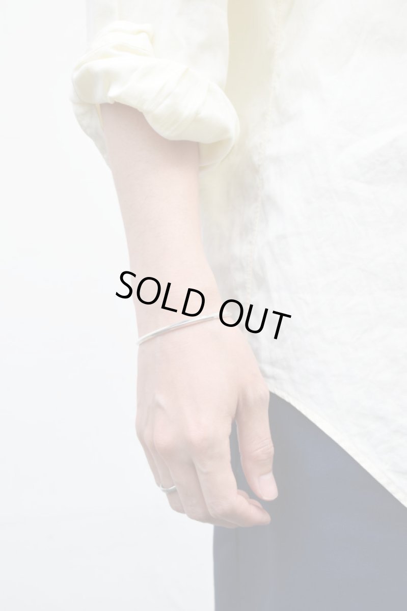 画像8: Ericka Nicolas Begay (エリッカニコラスビゲイ) Triangle Plain Bangle (8)