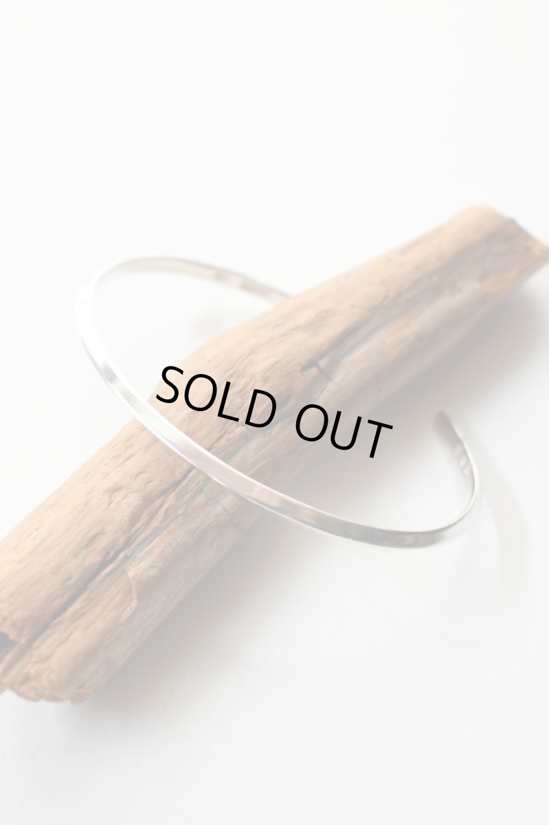 画像1: Ericka Nicolas Begay (エリッカニコラスビゲイ) Triangle Plain Bangle (1)