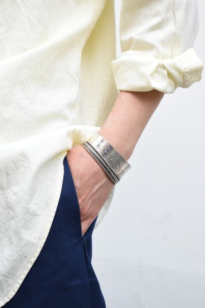 画像1: Ericka Nicolas Begay (エリッカニコラスビゲイ) Hammered Bangle