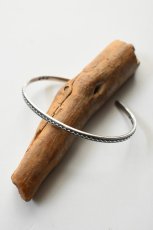 画像2: Ericka Nicolas Begay (エリッカニコラスビゲイ) Stamp Bangle #02 (2)