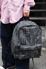 画像15: Overland EQUIPMENT (オーバーランドイクイップメント) DAYPACK [BLACK/SPIDER REFLECTOR] (15)