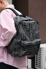 画像13: Overland EQUIPMENT (オーバーランドイクイップメント) DAYPACK [BLACK/SPIDER REFLECTOR] (13)