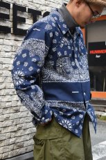 画像2: Behind The River (ビハインドザリバー) Portland Bandana Shirts [NAVY] (2)