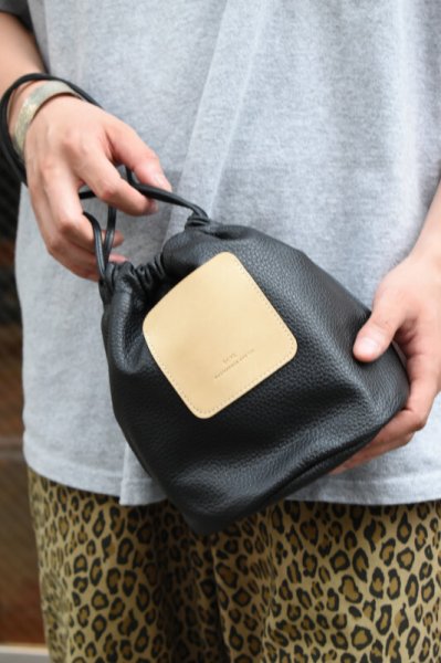 Scye (サイ) Soft Leather Drawstring Bag [BLACK]