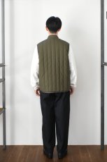 画像9: kontor (コントール) Quilting Insulation Vest [KHAKI] (9)