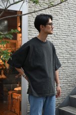 画像4: kontor (コントール) Pigment Dyed Dolman Sleeve Tee [CHARCOAL] (4)