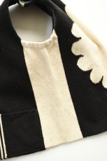 画像9: Hilos De Tradición (イロデトラディション) Oaxaca Rug Vest [SOL/BLACK/NATURAL] (9)