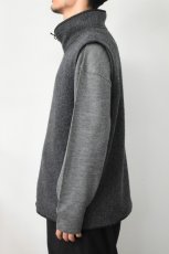 画像4: AXESQUIN -modified- (アクシーズクインモディファイド) WOOL BOA VEST [CHARCOAL] (4)