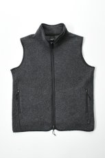 画像2: AXESQUIN -modified- (アクシーズクインモディファイド) WOOL BOA VEST [CHARCOAL] (2)
