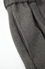 画像13: FLISTFIA (フリストフィア) Tuck Wide Trousers [BROWN HOUNDSTOOTH] (13)