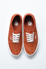 画像2: VANS (ヴァンズ) Authentic Pig Suede [BURNT ORANGE] (2)