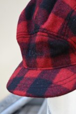 画像2: L.L.Bean (エルエルビーン) Maine Guide Wool Cap with PrimaLoft Plaid [RED/BLACK] (2)