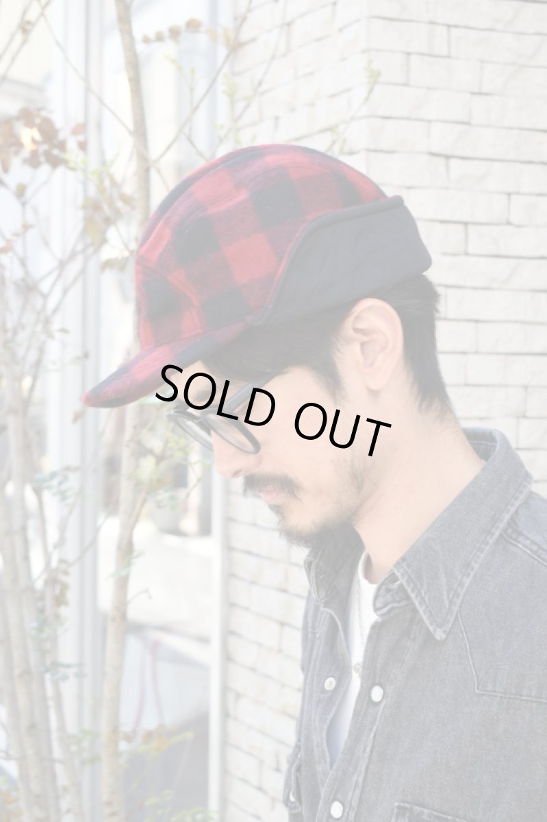 画像9: L.L.Bean (エルエルビーン) Maine Guide Wool Cap with PrimaLoft Plaid [RED/BLACK] (9)