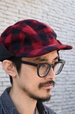 画像8: L.L.Bean (エルエルビーン) Maine Guide Wool Cap with PrimaLoft Plaid [RED/BLACK] (8)