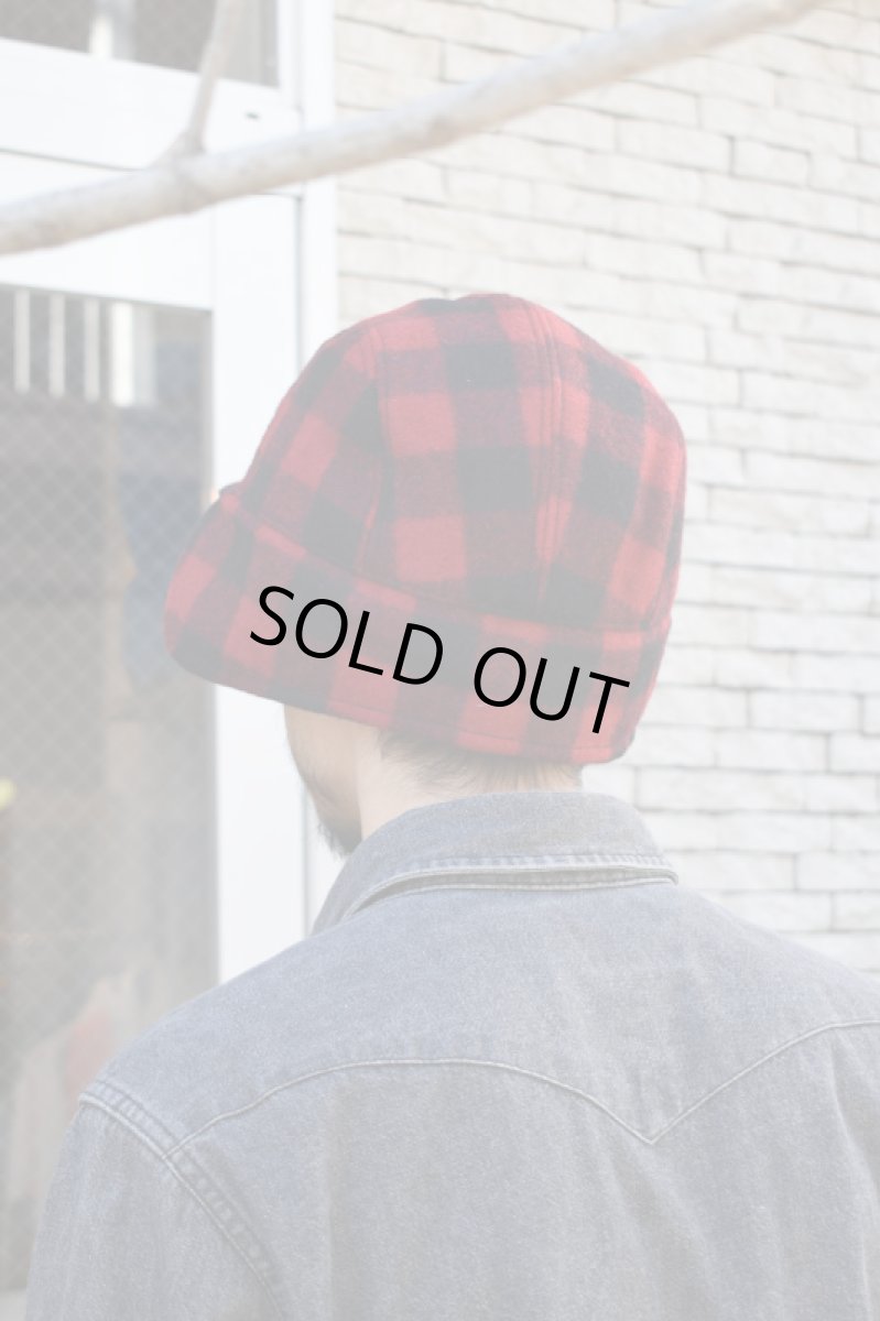画像12: L.L.Bean (エルエルビーン) Maine Guide Wool Cap with PrimaLoft Plaid [RED/BLACK] (12)