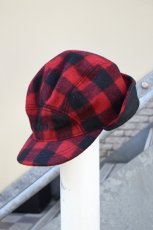 画像1: L.L.Bean (エルエルビーン) Maine Guide Wool Cap with PrimaLoft Plaid [RED/BLACK] (1)
